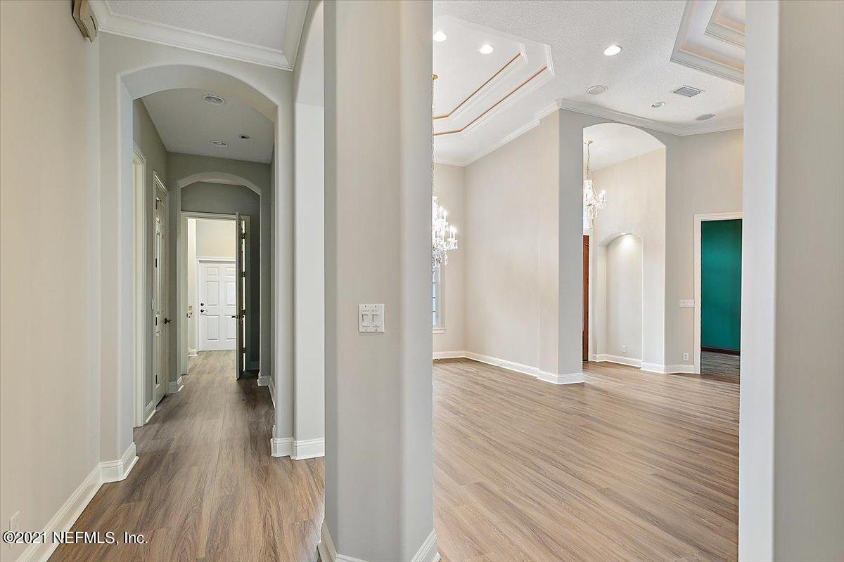 5567 Steamboat Road St. Augustine, FL 32092 - Photo 12 of 46 11-Hallway