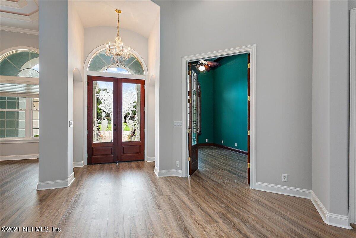 05-Foyer