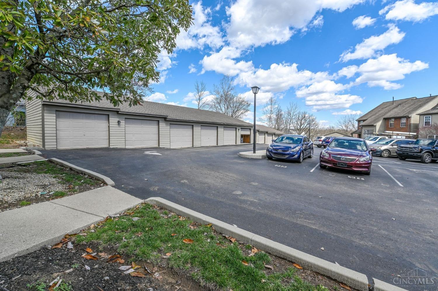 10555 Montgomery Road, Unit 98 Montgomery, OH 45242 - Photo 39 of 42