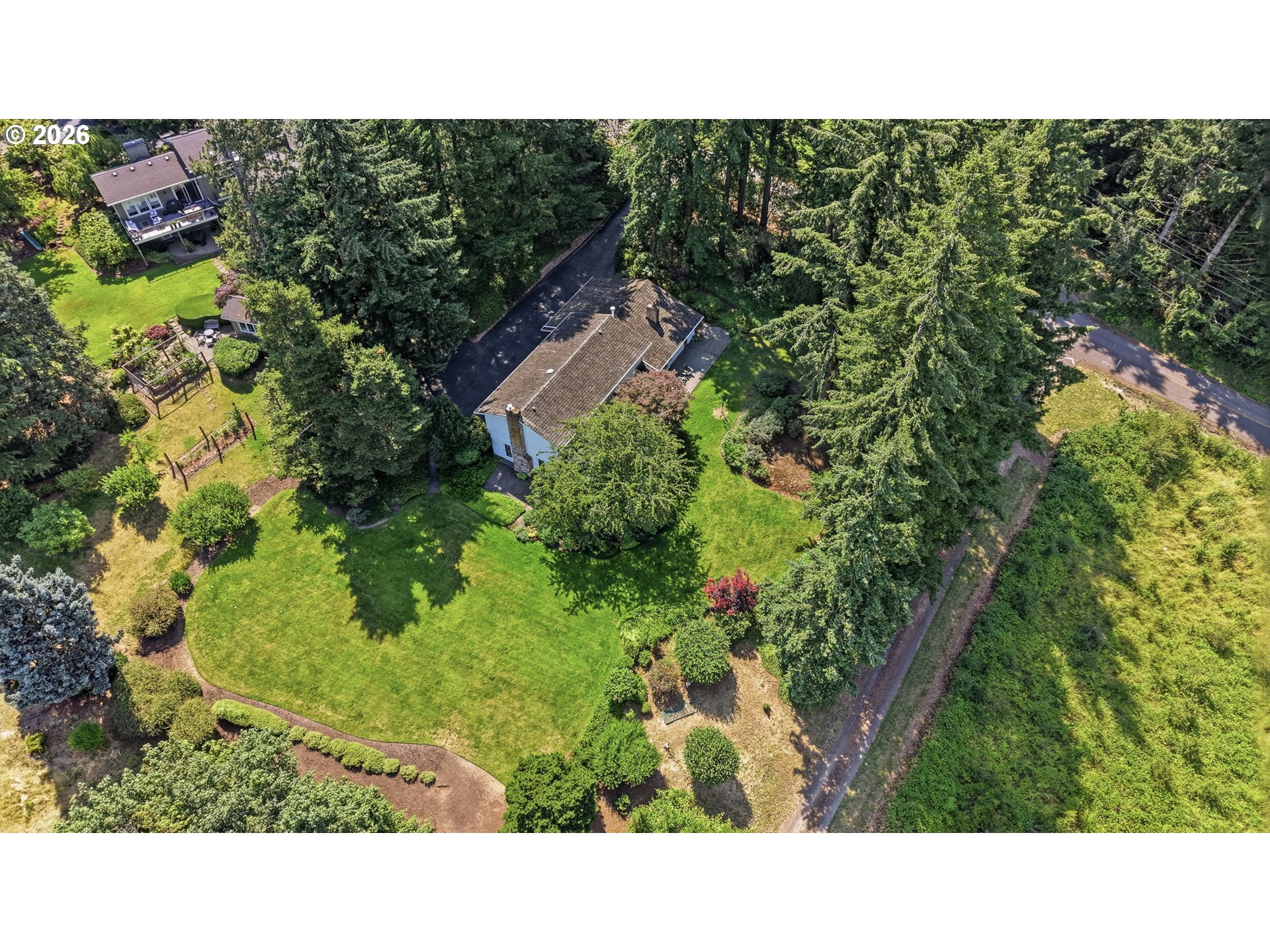 645 Bergis Road Lake Oswego, OR 97034 - Photo 4 of 48 Gallery Image 4