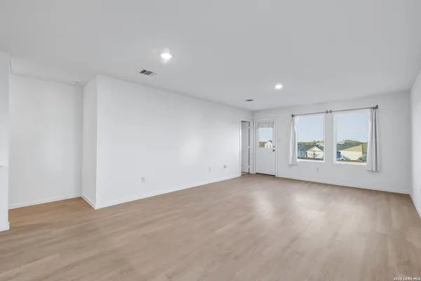 $1,475 | 580 Kathleen Pike, San Antonio, TX 78253