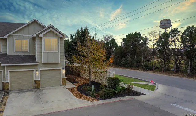 $295,000 | 712 Gristmill Drive, Unit 18B, New Braunfels, TX 78130