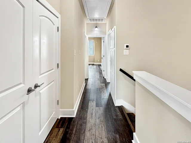 $295,000 | 712 Gristmill Drive, Unit 18B, New Braunfels, TX 78130