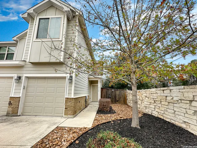 $295,000 | 712 Gristmill Drive, Unit 18B, New Braunfels, TX 78130