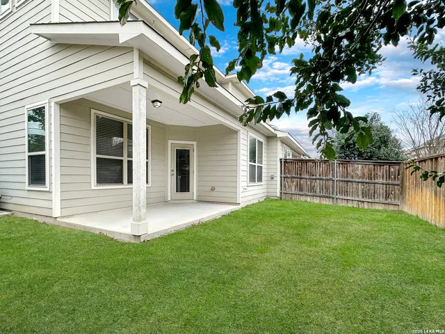 $295,000 | 712 Gristmill Drive, Unit 18B, New Braunfels, TX 78130