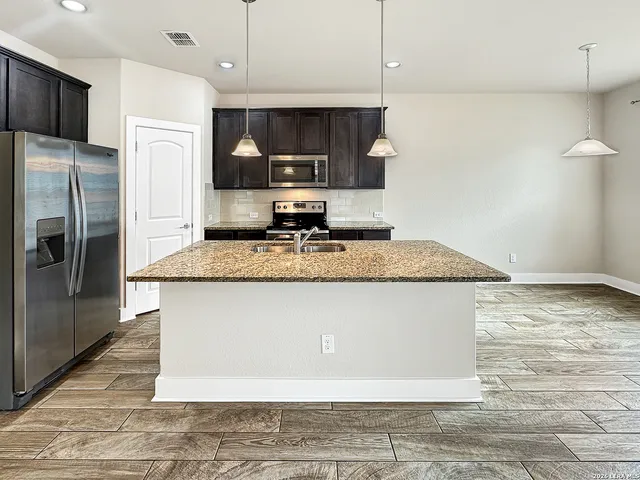 $295,000 | 712 Gristmill Drive, Unit 18B, New Braunfels, TX 78130