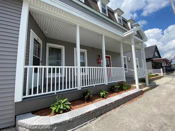 $1,673 | 4 Martin Street, Unit 14, Derry, NH 03038