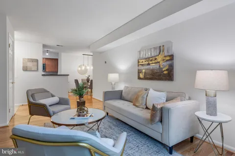$375,000 | 2050 North Calvert Street, Unit 104, Arlington, VA 22201