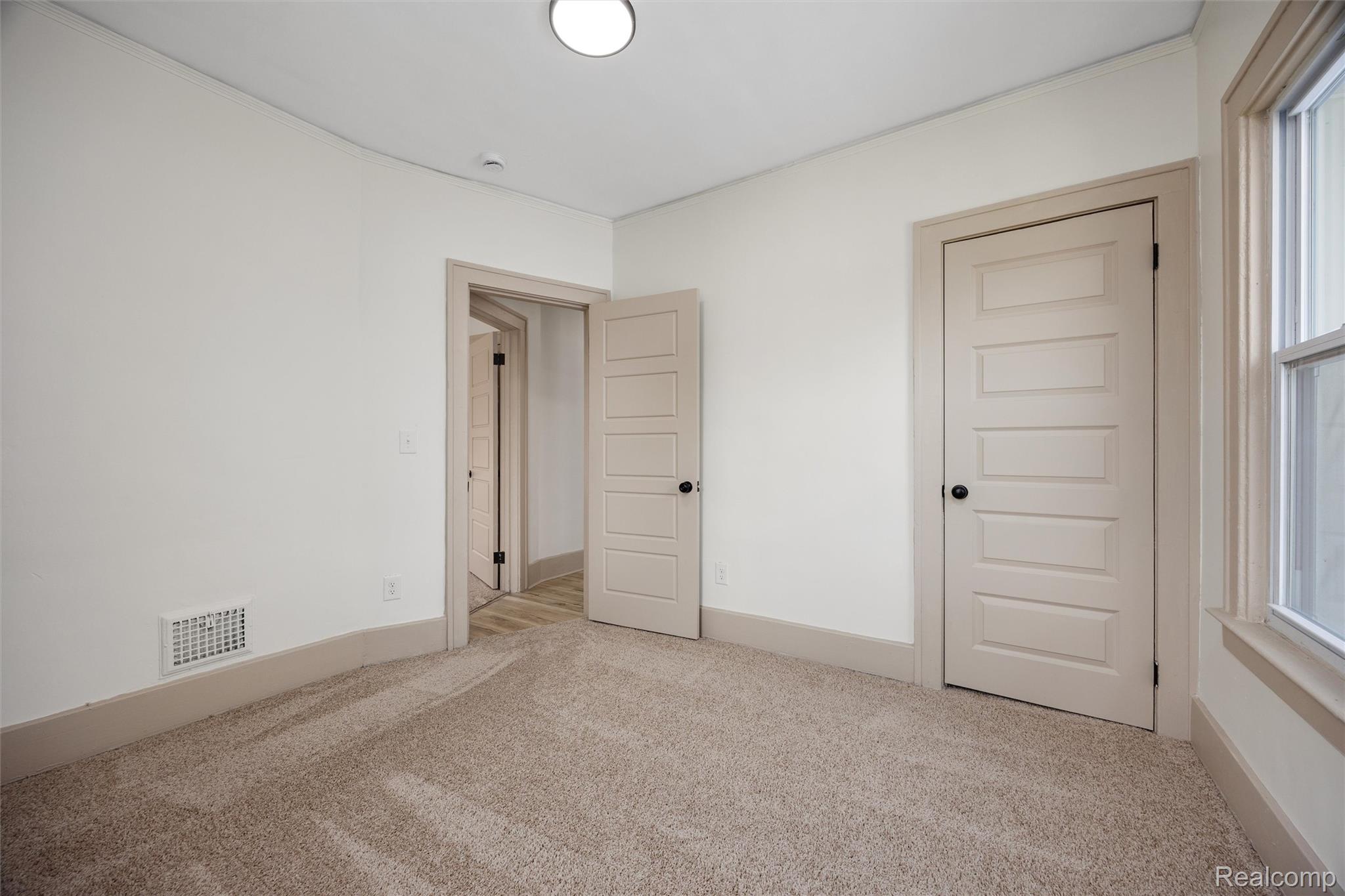 3019 Clements Street Detroit, MI 48238 - Photo 11 of 37 08-3019 Clements St 0007.jpg