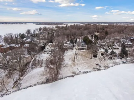 $3,400,000 | 3233 Casco Circle, Orono, MN 55391