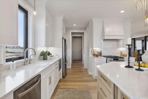 $3,400,000 | 3233 Casco Circle, Orono, MN 55391