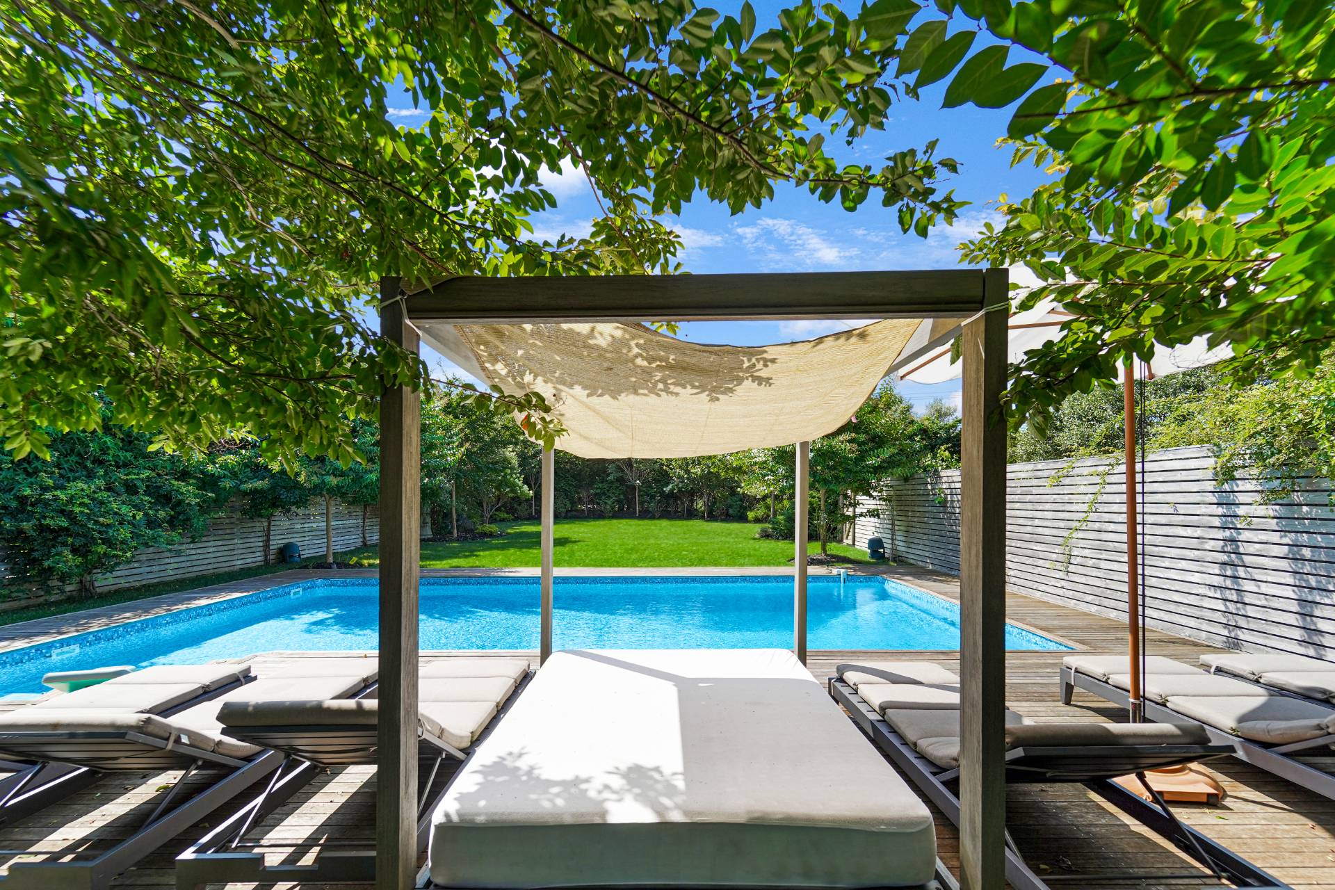 548 Dune Road Westhampton, NY 11978 - Photo 23 of 35
