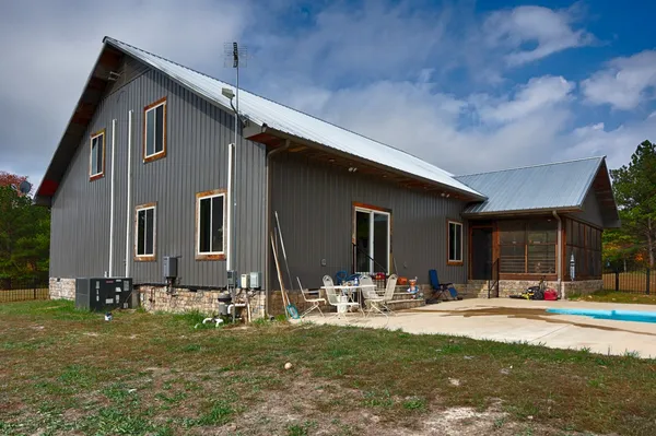 $799,900 | 700 Kincaid Road, Minor Hill, TN 38473