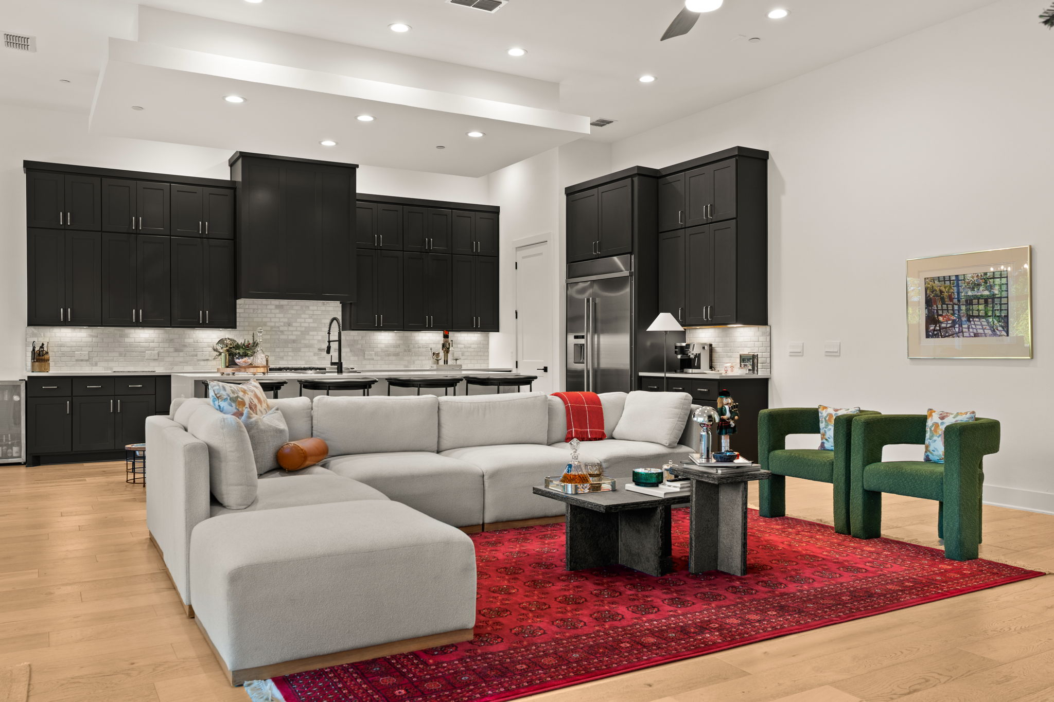 4003 Independent Way, Unit 182 Austin, TX 78731 - Photo 5 of 40 a living room with furniture kitchen view and a large window