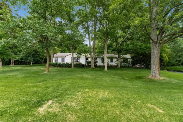 $450,000 | 7945 Riverside Drive, Powell, OH 43065