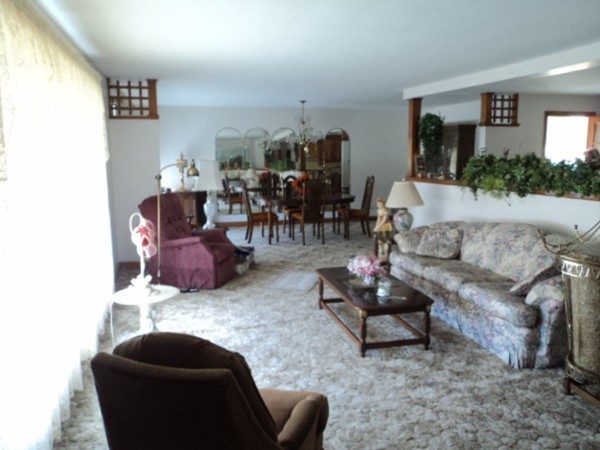 23 Racicot Avenue Webster, MA 01570 - Photo 4 of 10 Gallery Image 4