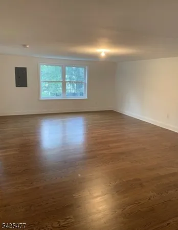 $5,000 | 195 Valley Road, Wayne, NJ 07470