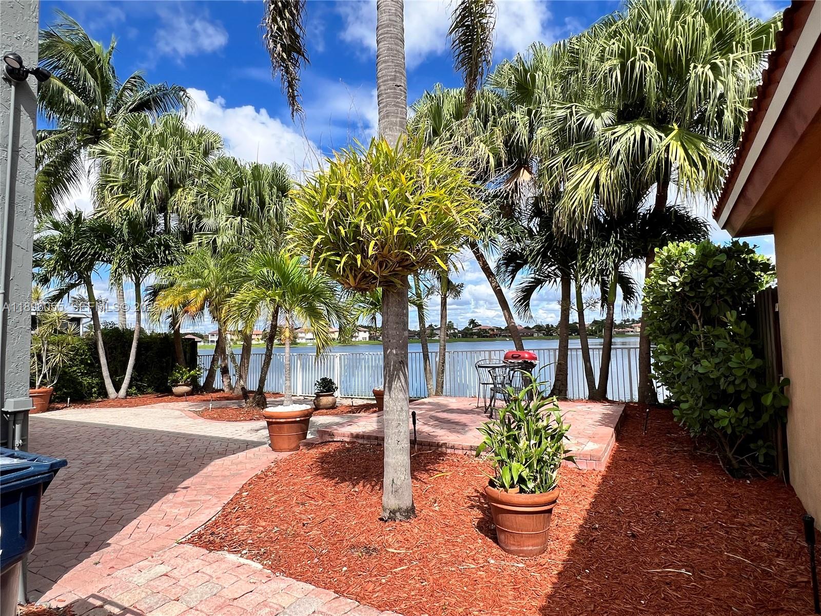 12247 Southwest 140th Street Miami, FL 33186 - Photo 7 of 86