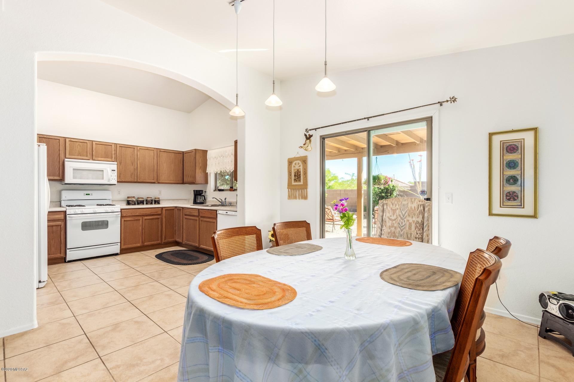 491 East Greg Rock Road Vail, AZ 85641 - Photo 12 of 41