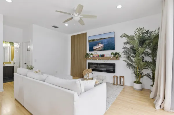 $4,500 | 7657 Thornlee Drive, Lake Worth, FL 33467