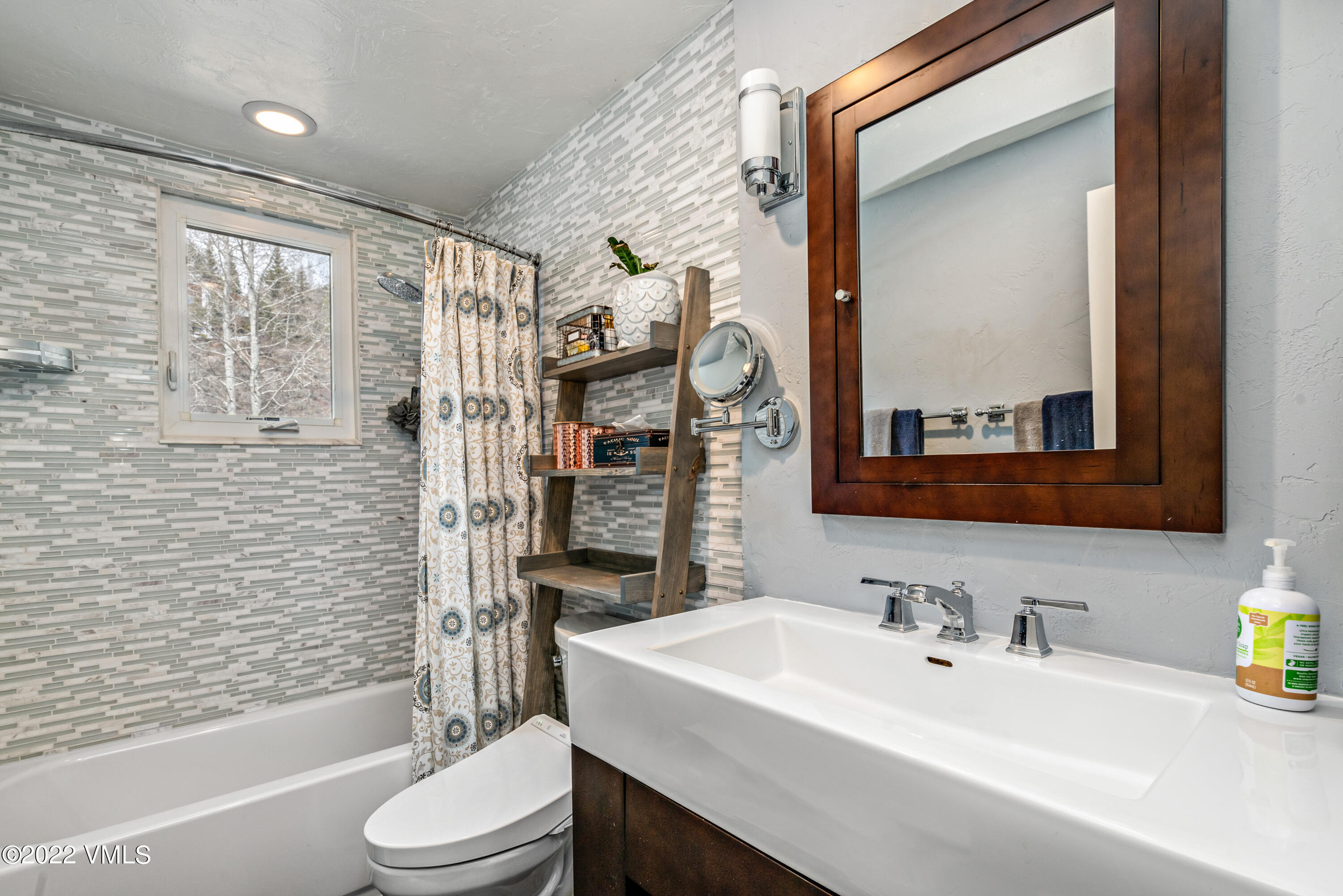 1860 Meadow Ridge Road, Unit A9 Vail, CO 81657 - Photo 15 of 20 DSC01216_1