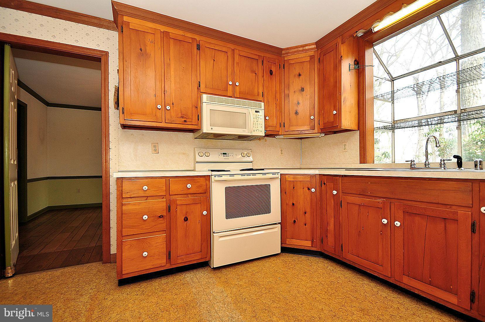 1451 Warehime Road Westminster, MD 21158 - Photo 6 of 30 Kitchen