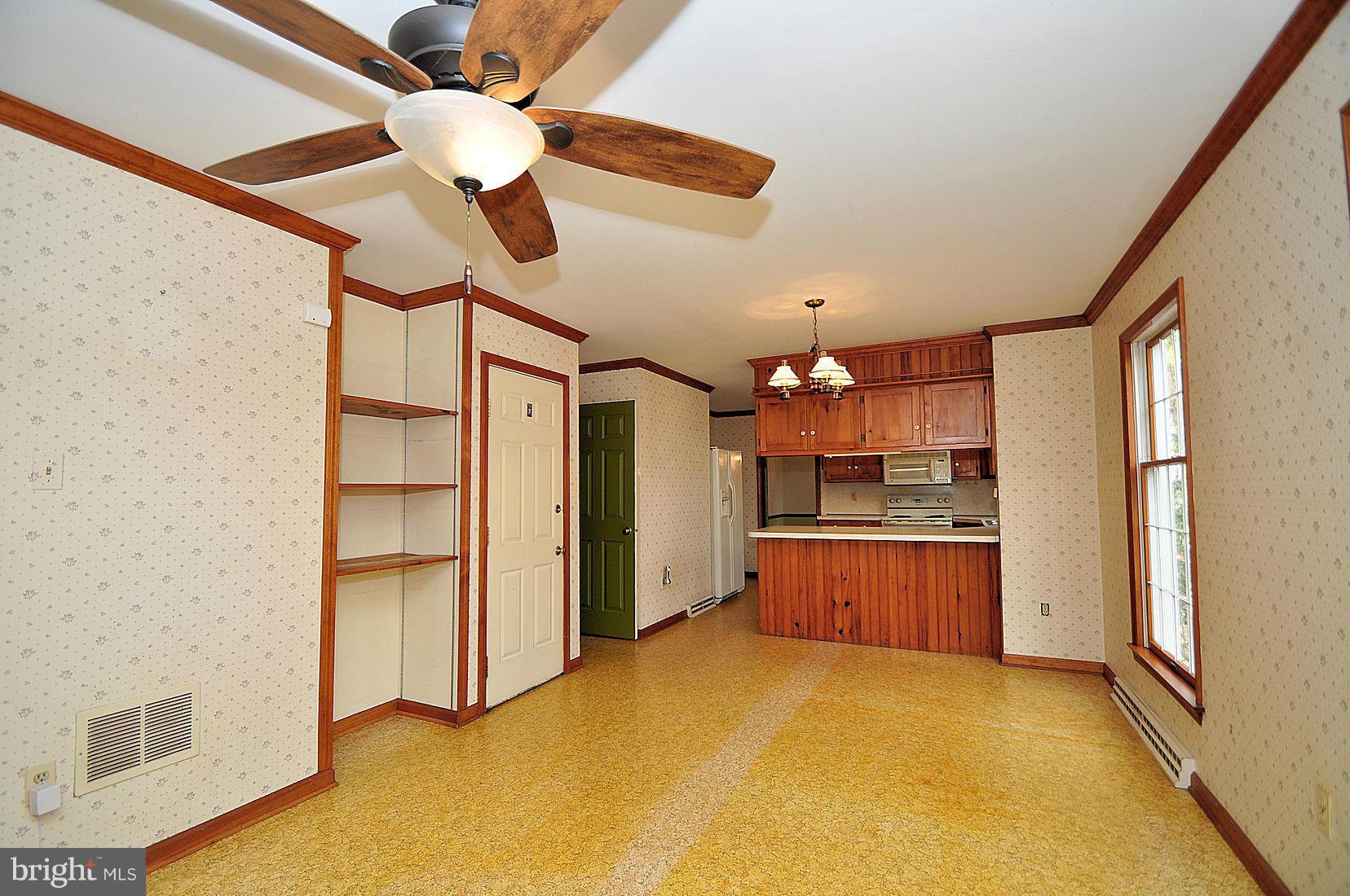 1451 Warehime Road Westminster, MD 21158 - Photo 10 of 30 Family Room