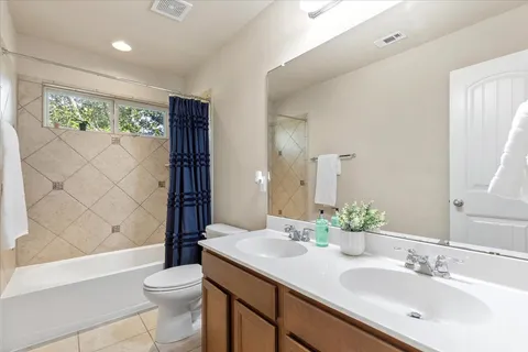 $565,000 | 561 Stone View Trail, Austin, TX 78737