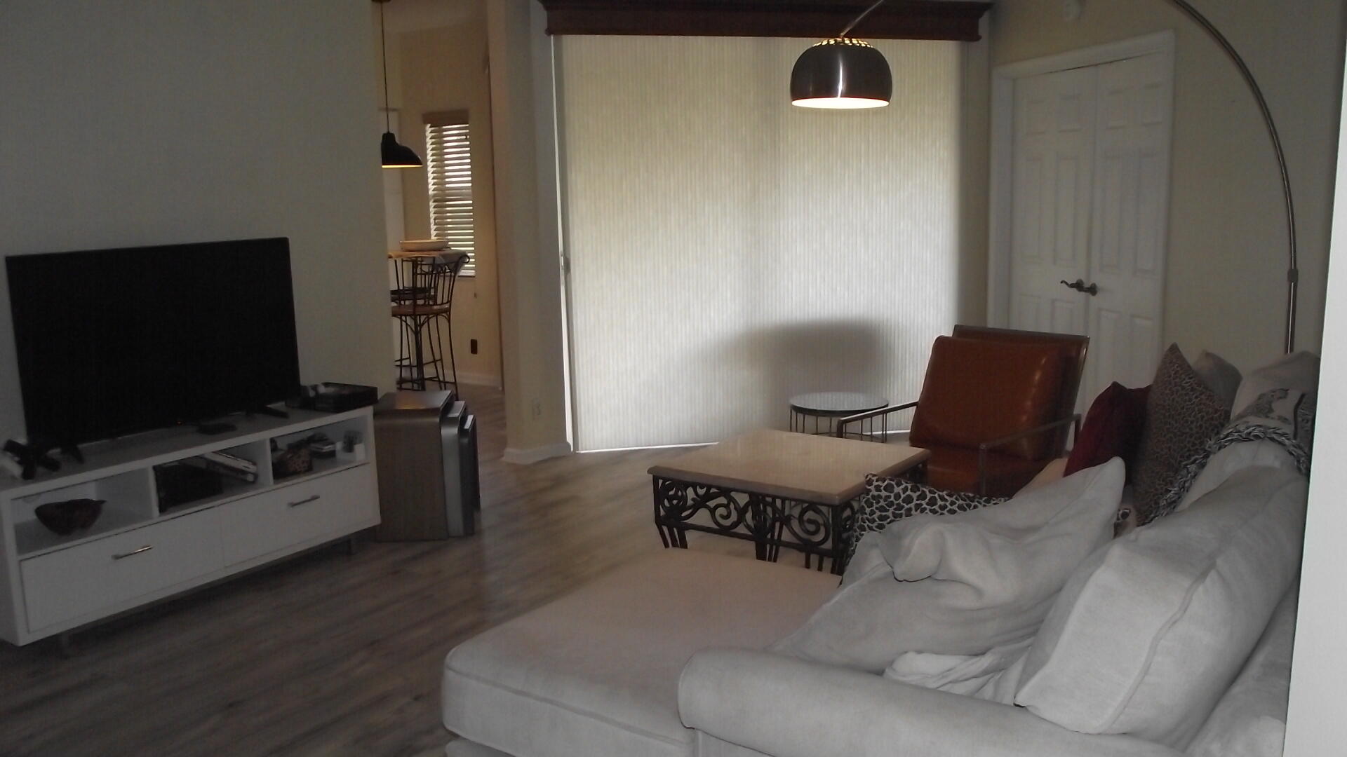 23085 Aqua View, Unit 1 Boca Raton, FL 33433 - Photo 7 of 41 Living
