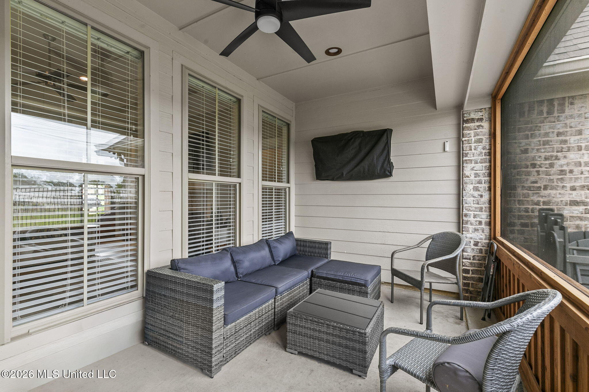 113 Bridgewater Loop Madison, MS 39110 - Photo 43 of 51 Screened porch 2