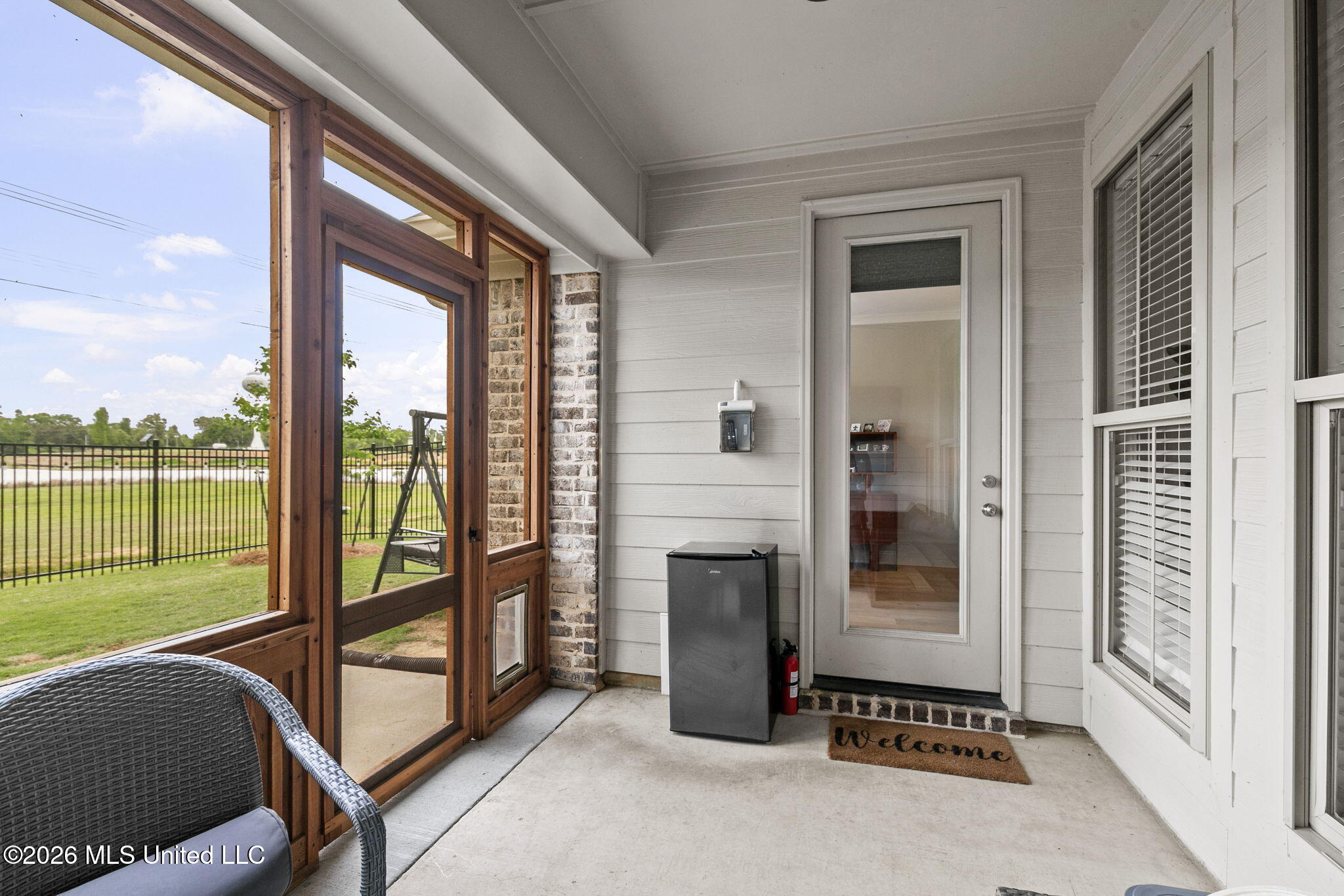 113 Bridgewater Loop Madison, MS 39110 - Photo 44 of 51 Screened porch 3