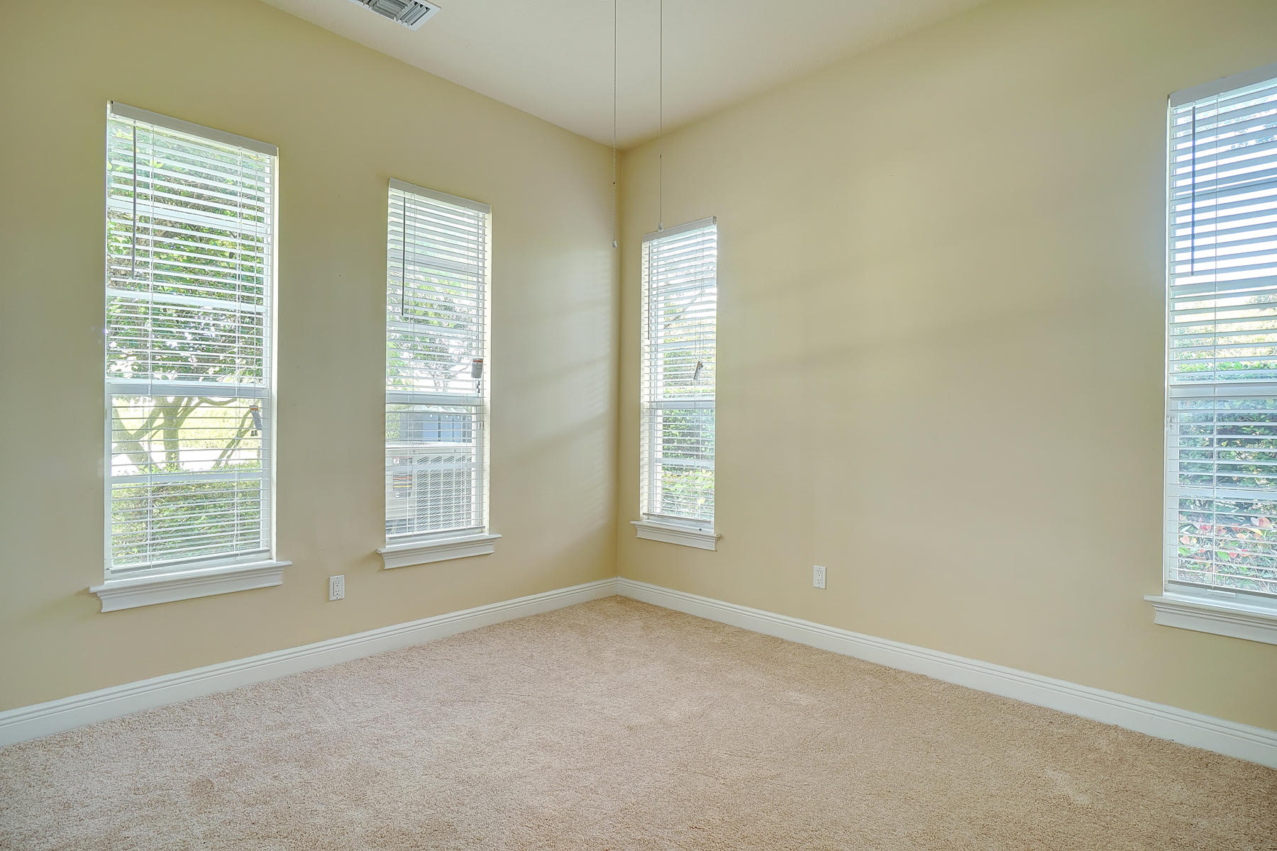 7670 Via Flores Way Boca Raton, FL 33487 - Photo 4 of 27 @Robert_Fernandez01