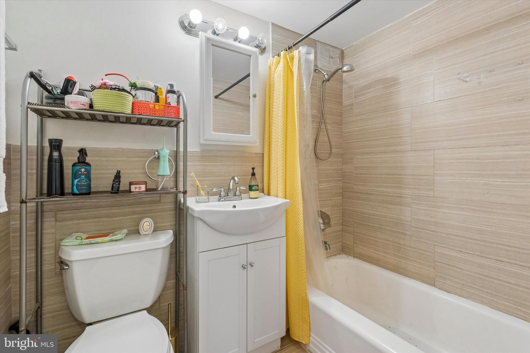 2101-17 Chestnut Street, Unit 618 Philadelphia, PA 19103 - Photo 24 of 25