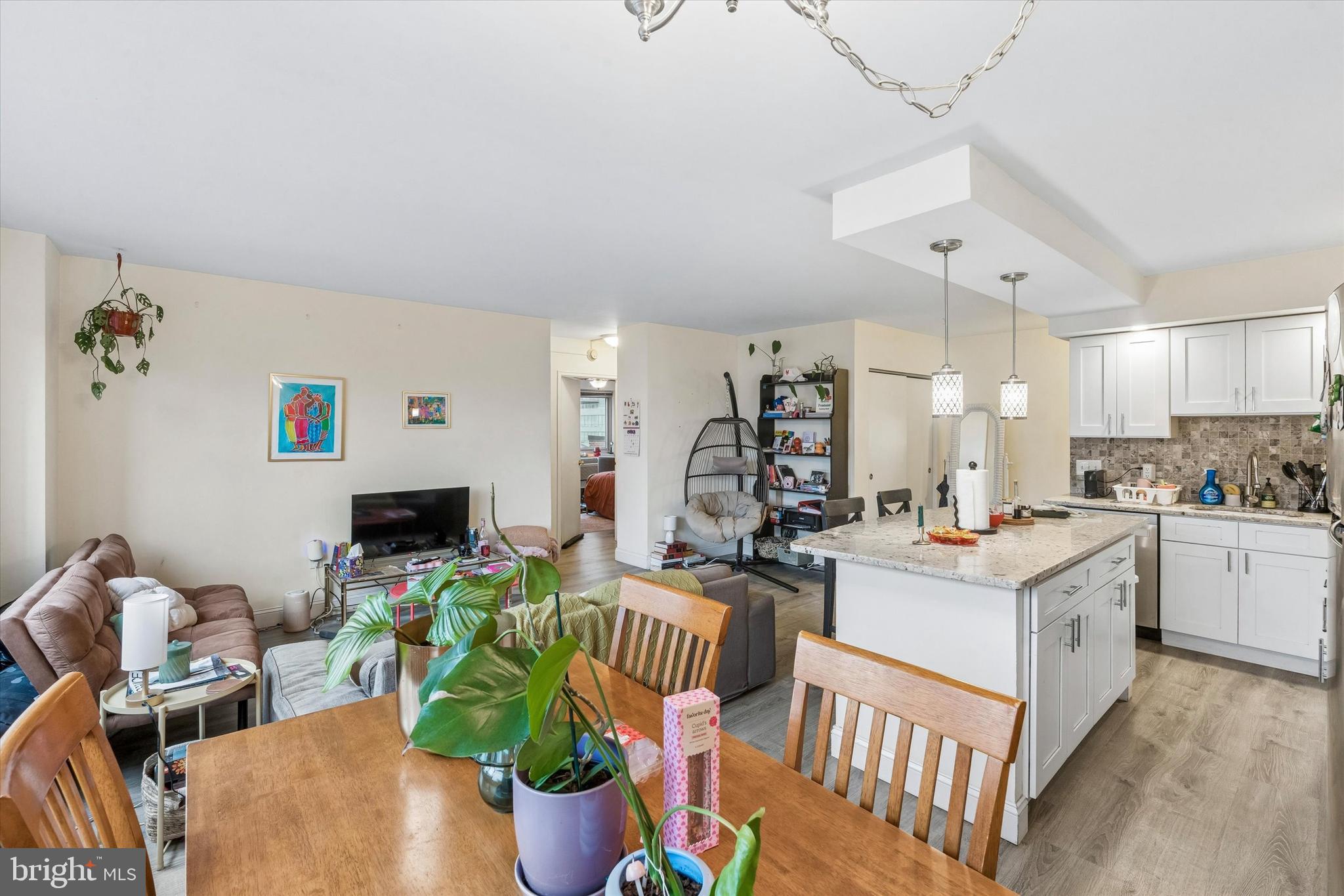 2101-17 Chestnut Street, Unit 618 Philadelphia, PA 19103 - Photo 3 of 25