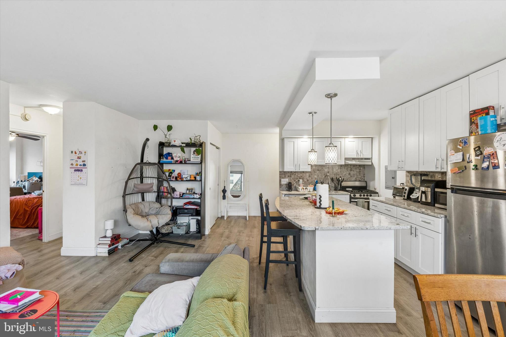 2101-17 Chestnut Street, Unit 618 Philadelphia, PA 19103 - Photo 4 of 25