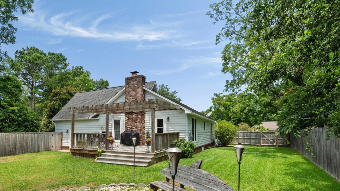 1633 Longview Road Mount Pleasant, SC 29464 - Photo 27 of 29