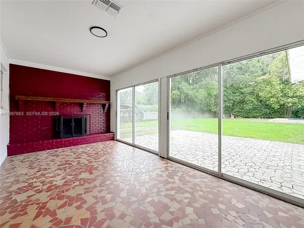 a view of empty room