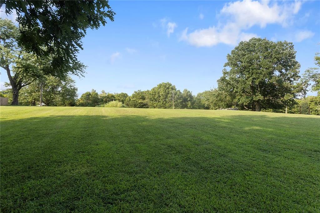 Northwest Porter Road Parkville, MO 64152 - Photo 1 of 13 Gallery Image 1