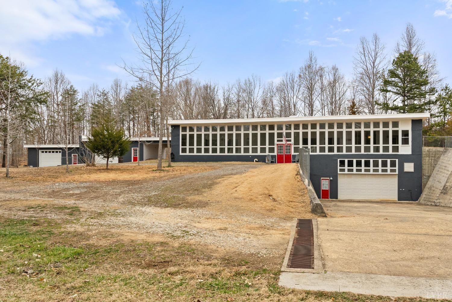 3405 Red House Road Phenix, VA 23959 - Photo 2 of 23