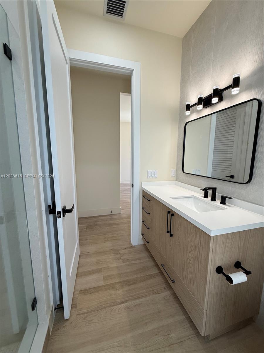 3326 Elizabeth Street Miami, FL 33133 - Photo 13 of 59