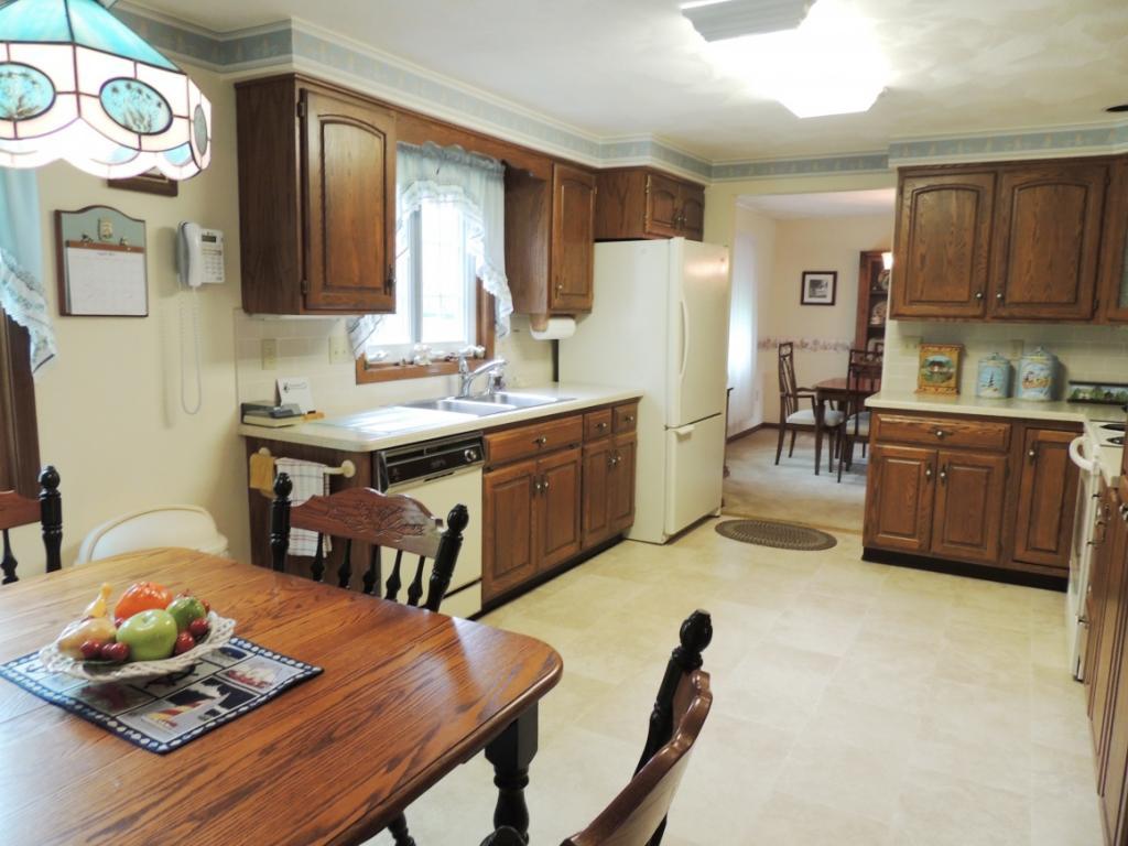 664 Powderhouse Road Vestal, NY 13850 - Photo 8 of 18 Gallery Image 8