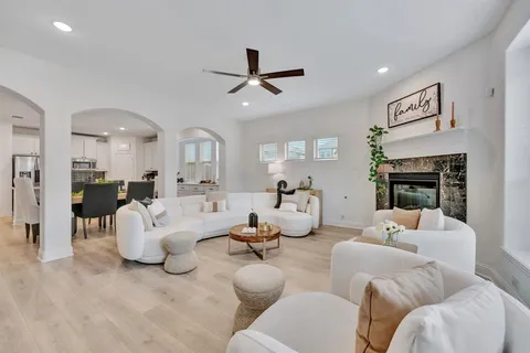 $599,900 | 16928 Mirador Way, Justin, TX 76247