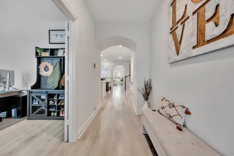 $599,900 | 16928 Mirador Way, Justin, TX 76247