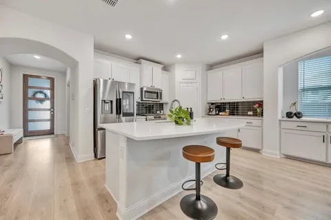 $599,900 | 16928 Mirador Way, Justin, TX 76247