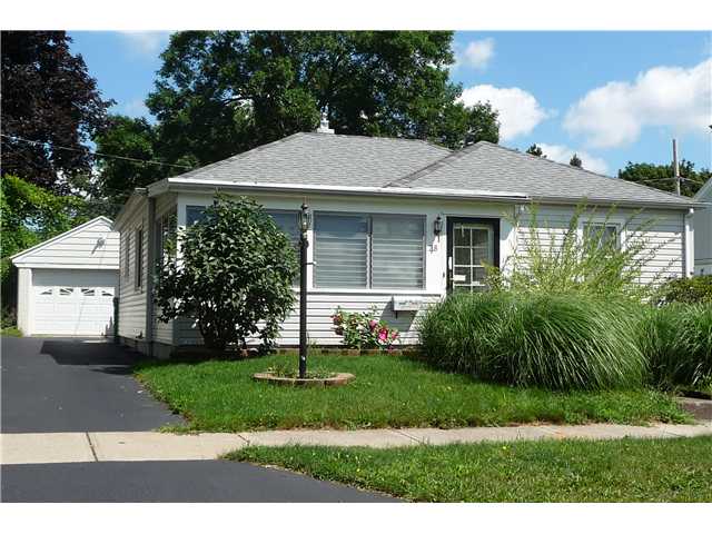28 Brockley Road Irondequoit, NY 14609 - Photo 1 of 1 Exterior Front