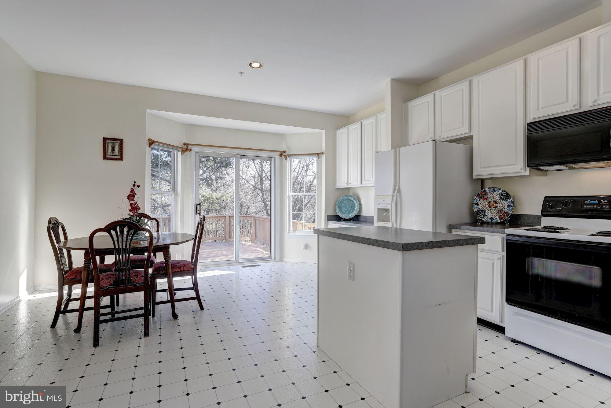 6373 Wind Rider Way Columbia, MD 21045 - Photo 6 of 27 Kitchen