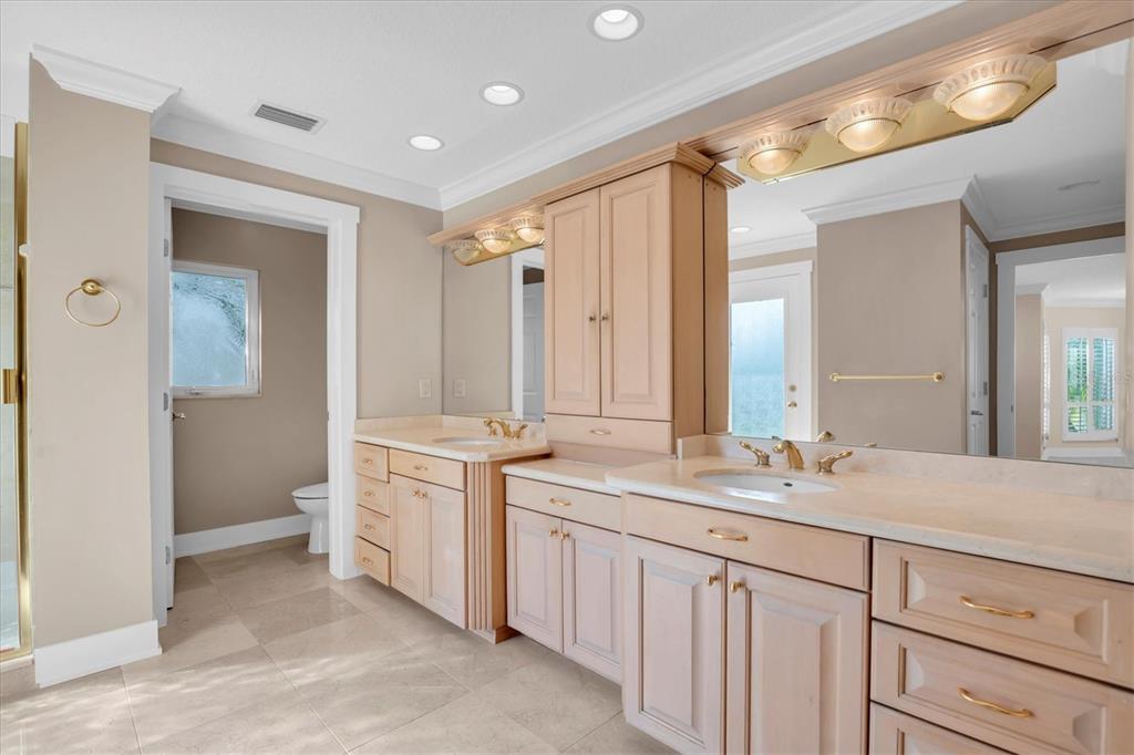 309 Buttonwood Lane Largo, FL 33770 - Photo 27 of 48