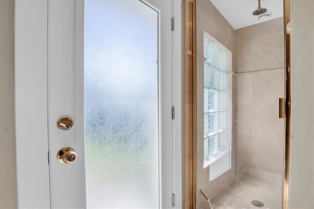 309 Buttonwood Lane Largo, FL 33770 - Photo 28 of 48