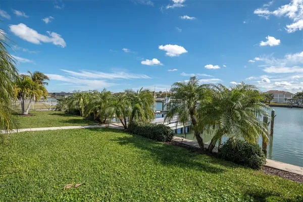 $5,400 | 309 Buttonwood Lane, Largo, FL 33770