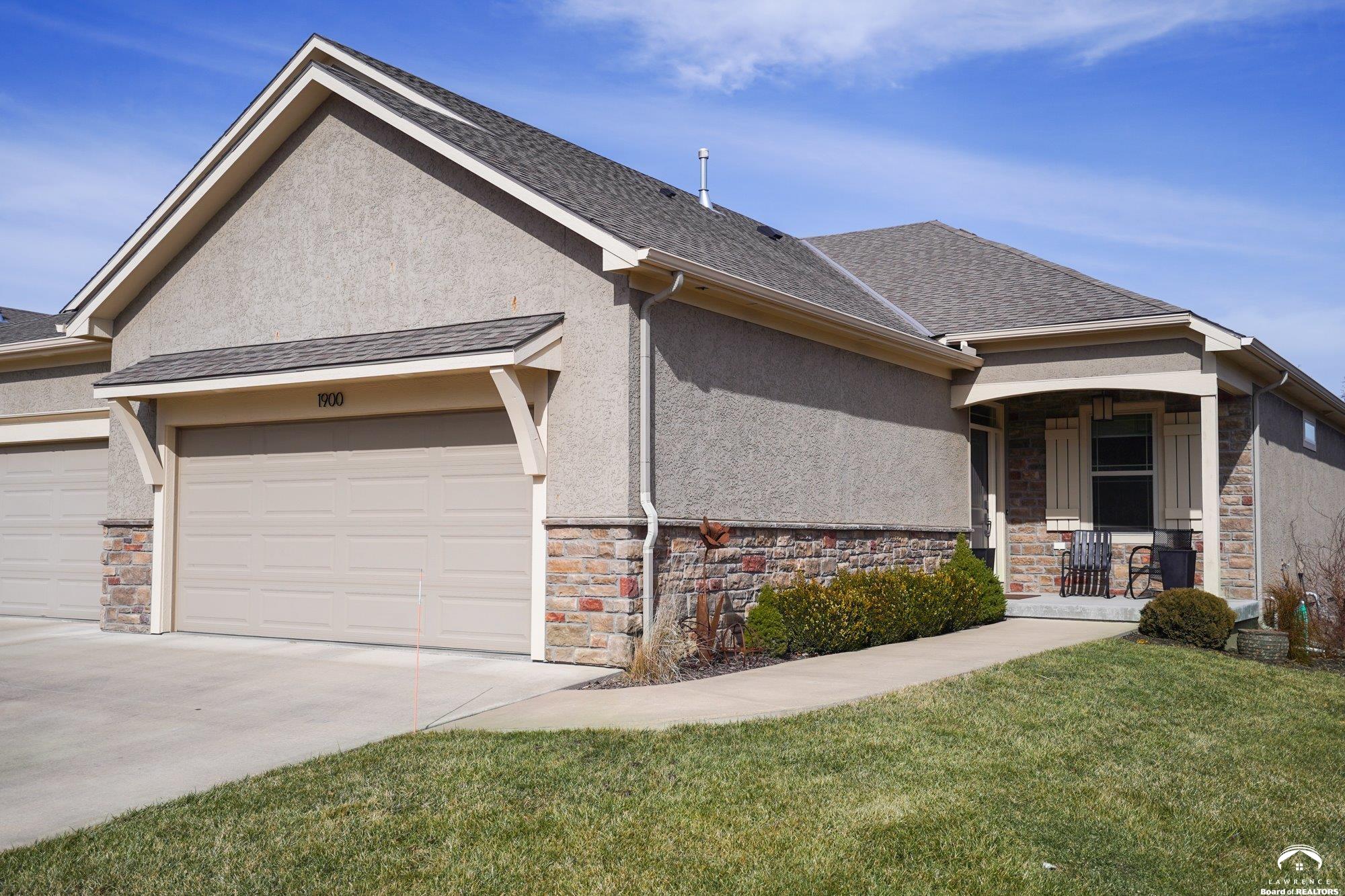 2250 Lake Pointe Drive, Unit 1900 Lawrence, KS 66049 - Photo 1 of 31